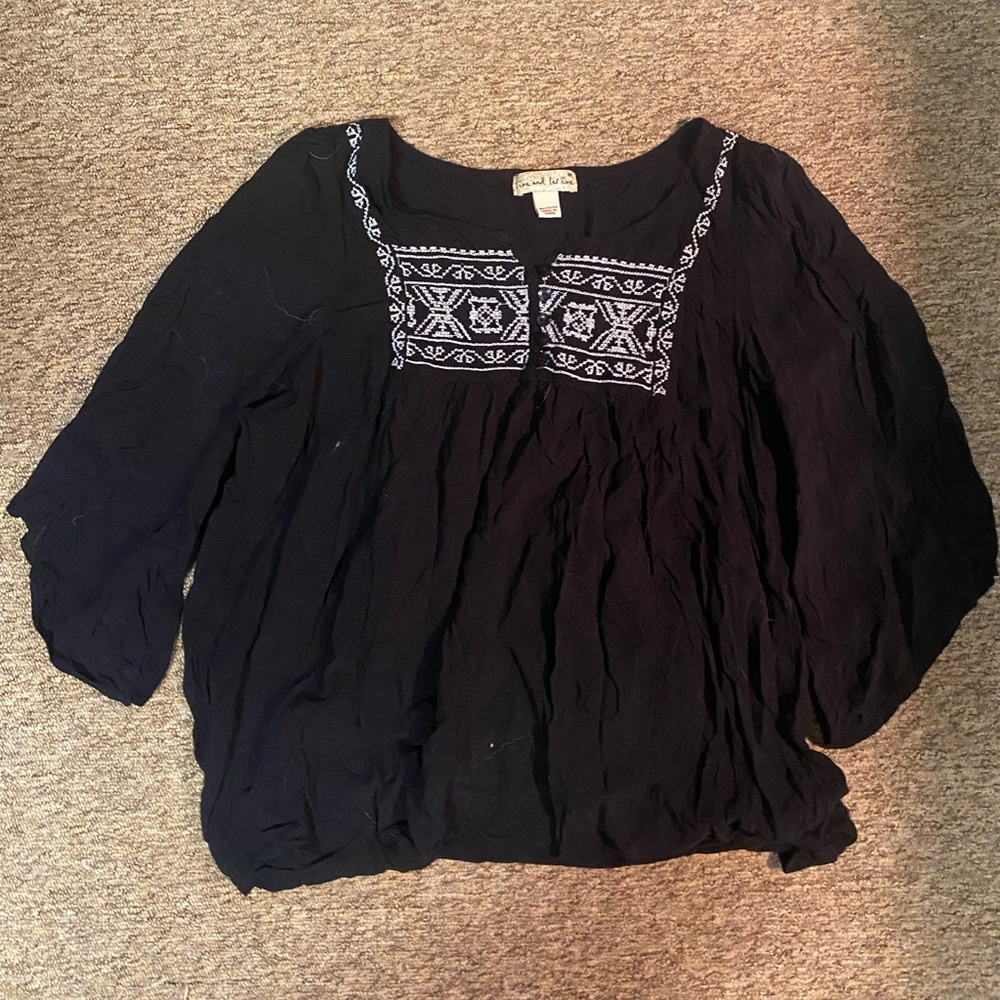 Embroidered shirt